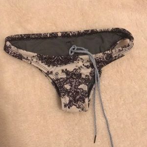 RARE JOLYN BOTTOMS BARELY WORN